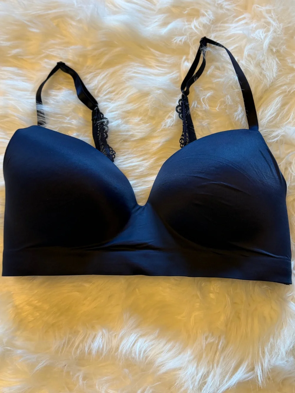 Soma Wireless Enbliss Luxe Smooth Contour Bra with Lace Straps Sz-36C.    GG18‎